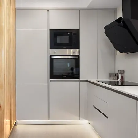 Live Like A Local Your Comfortable Retreat At Pas Apartment *